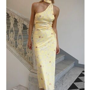 YLLW Elegant One-Shoulder Yellow Dress
